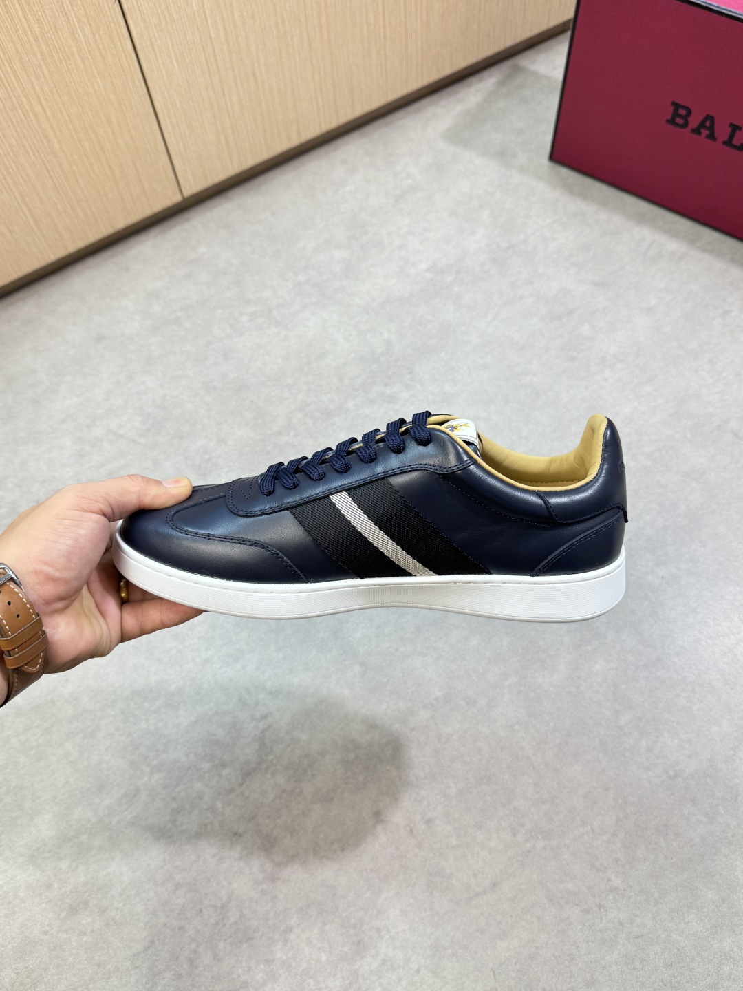 BALLY