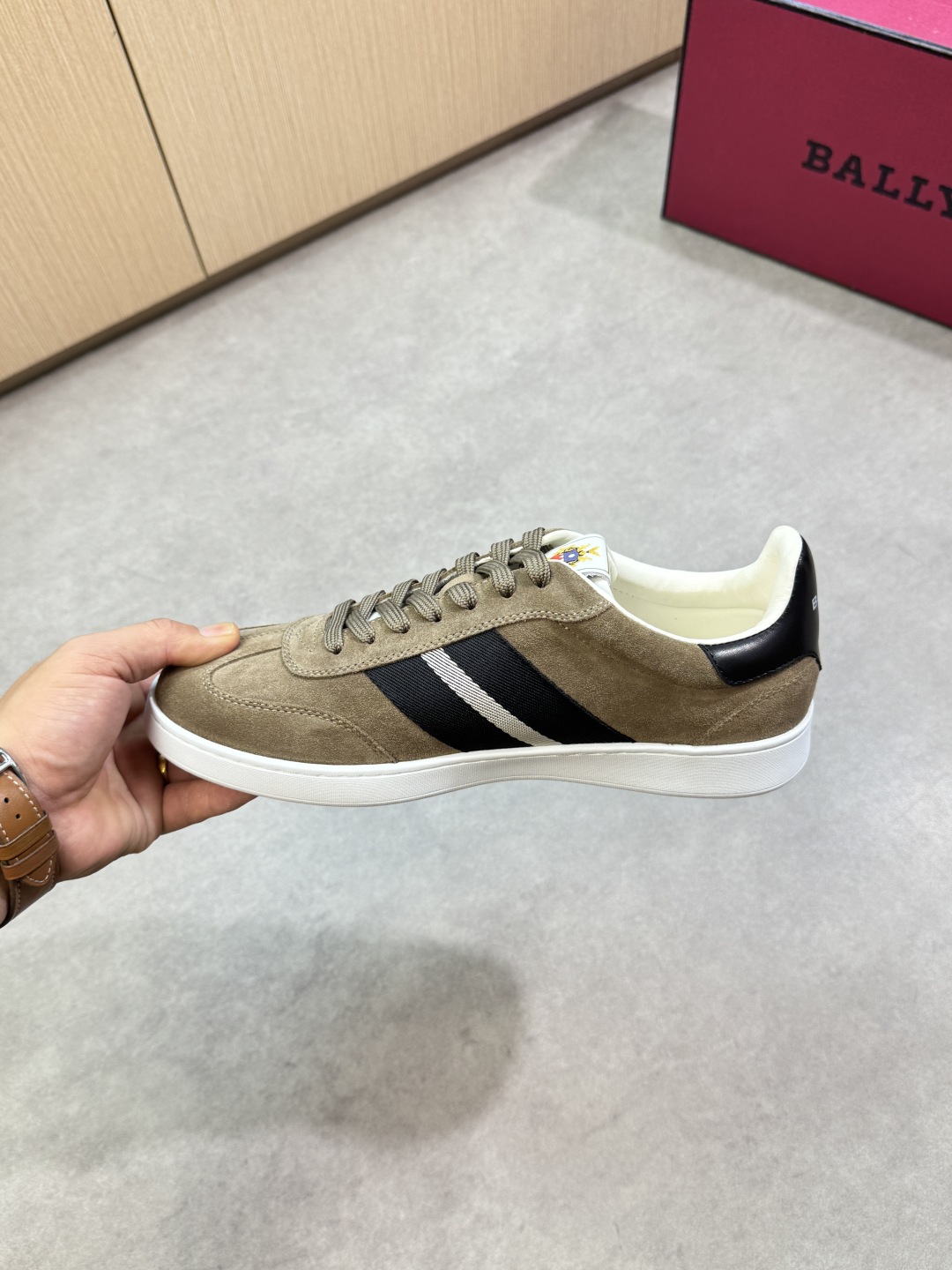 BALLY
