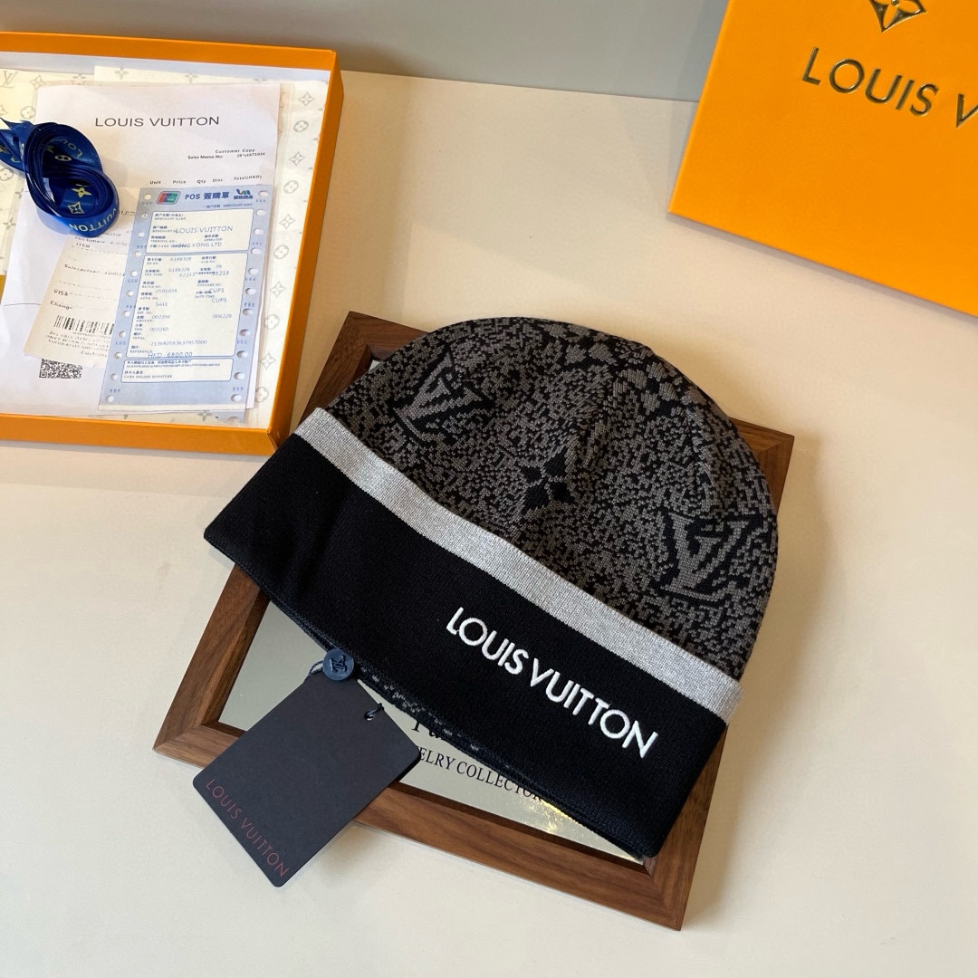 LOUIS VUITTON