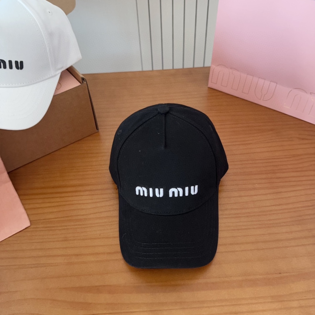MIUMIU