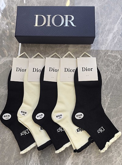 DIOR