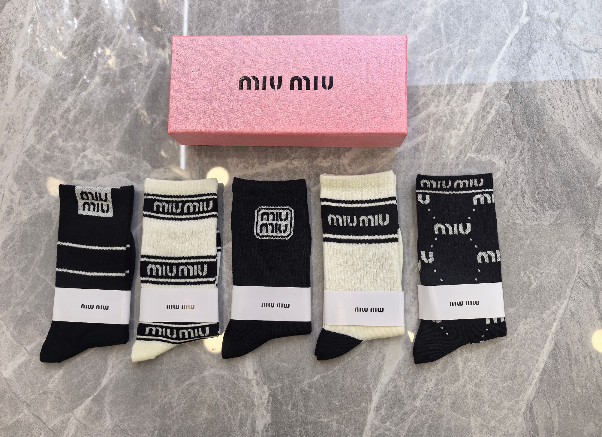 MIUMIU