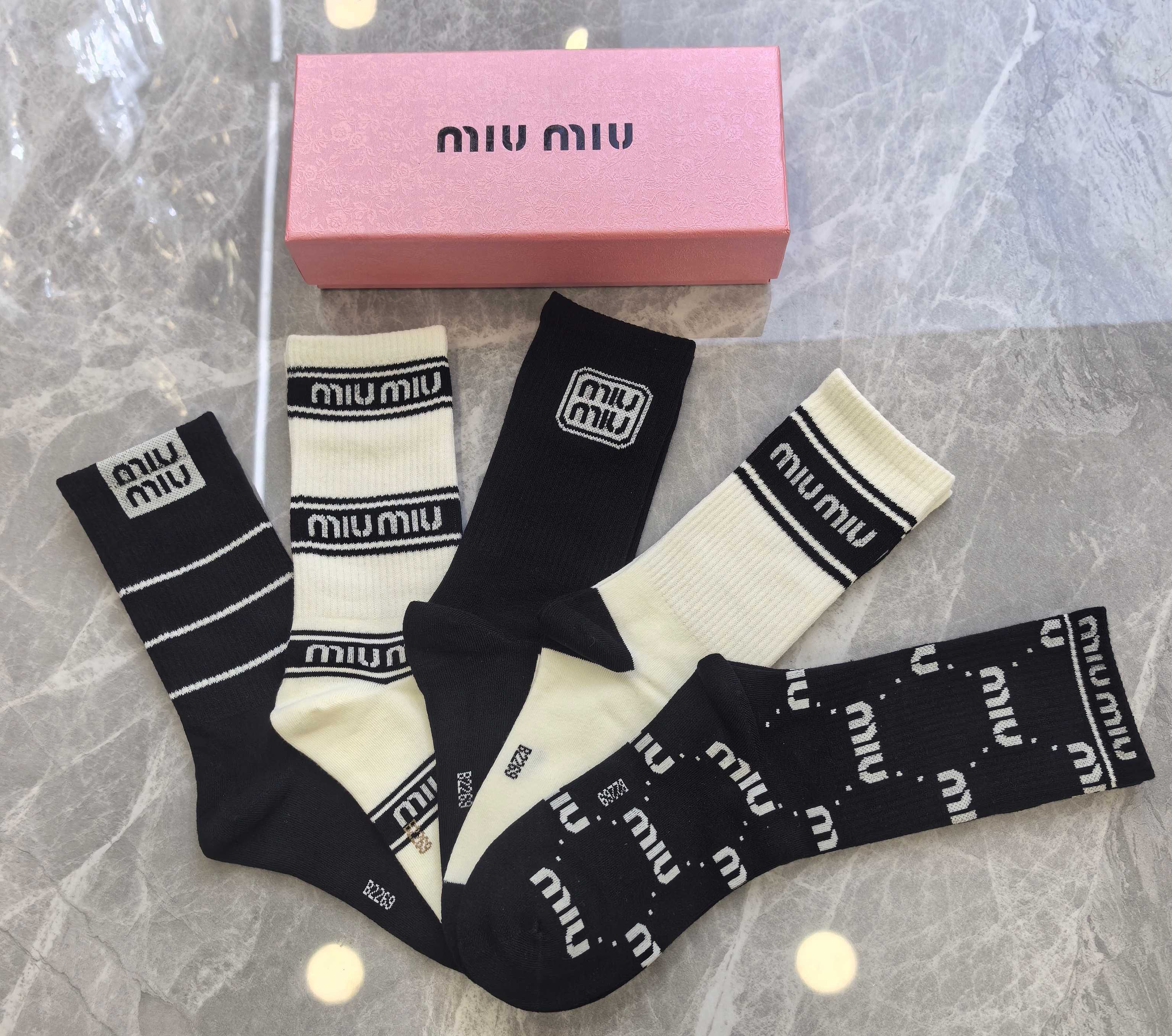 MIUMIU