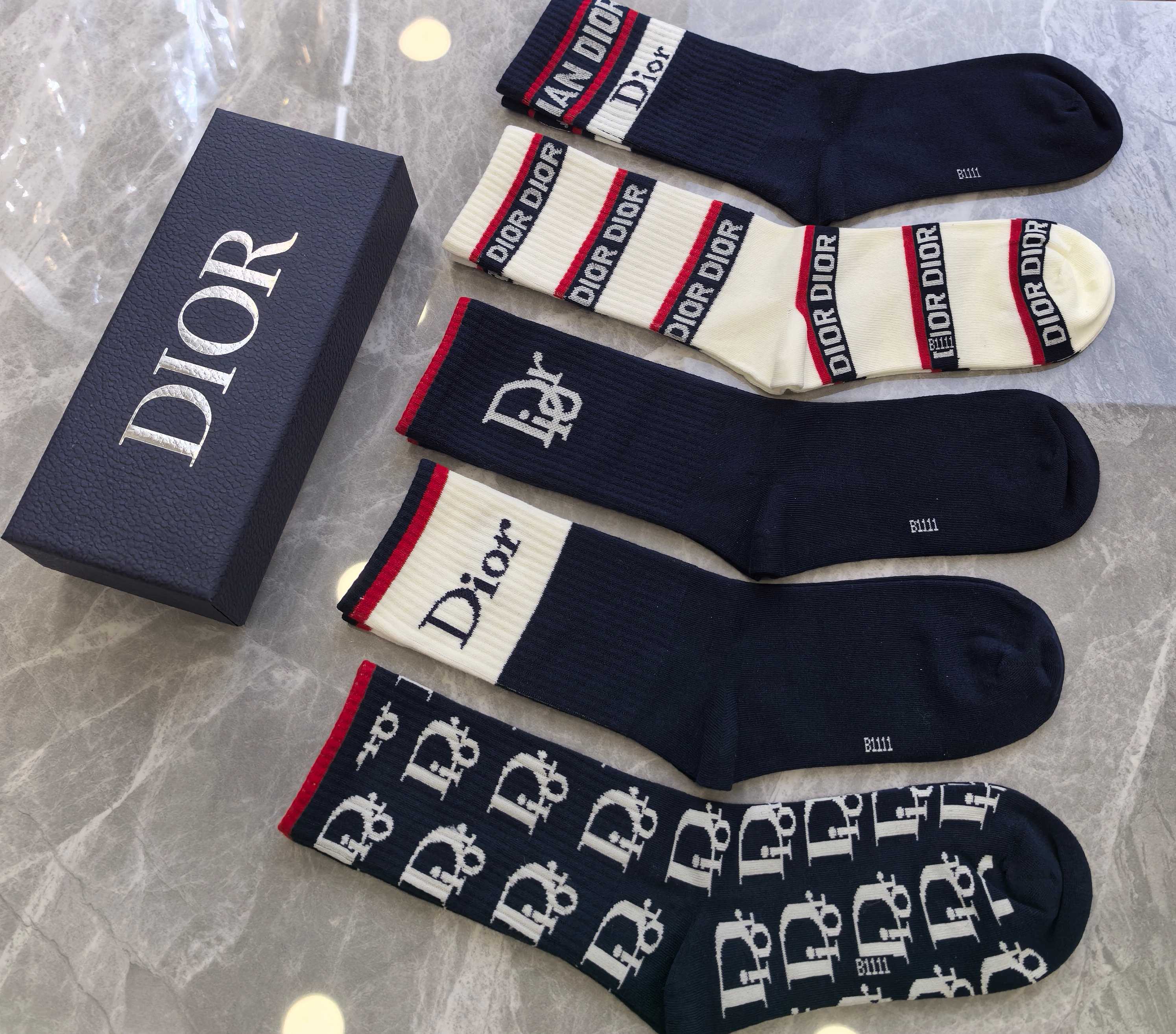 DIOR