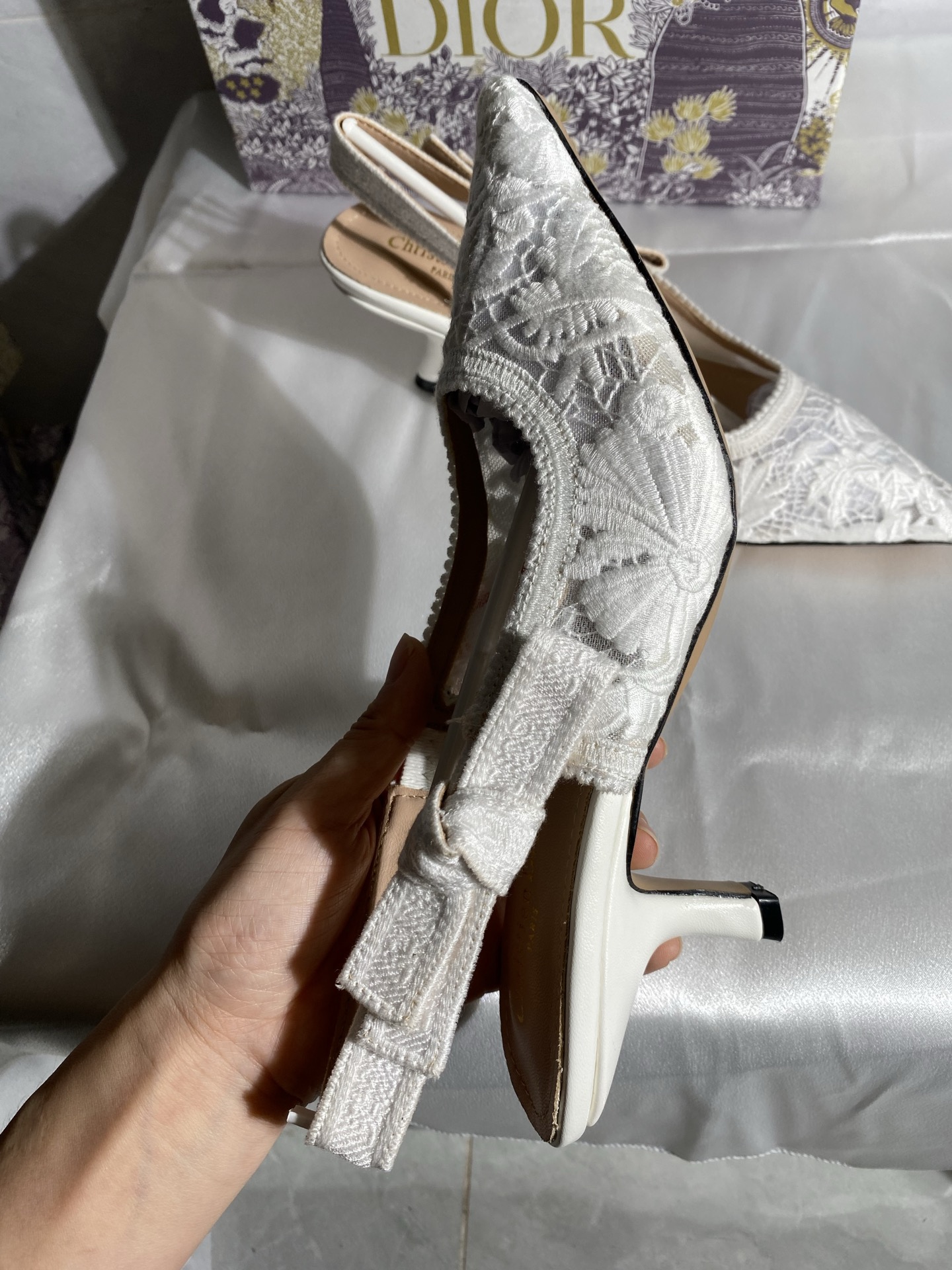 DIOR