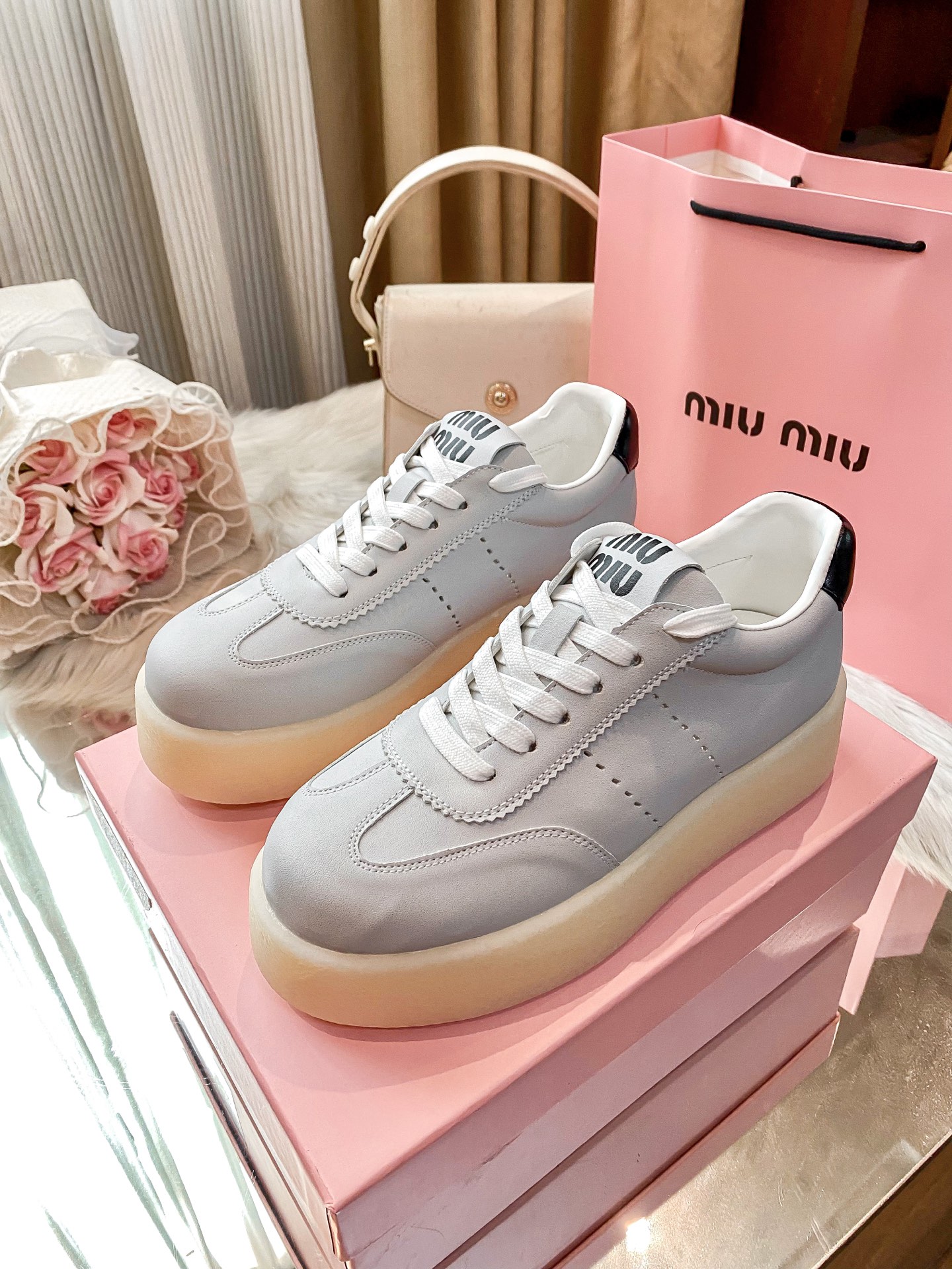 MIUMIU
