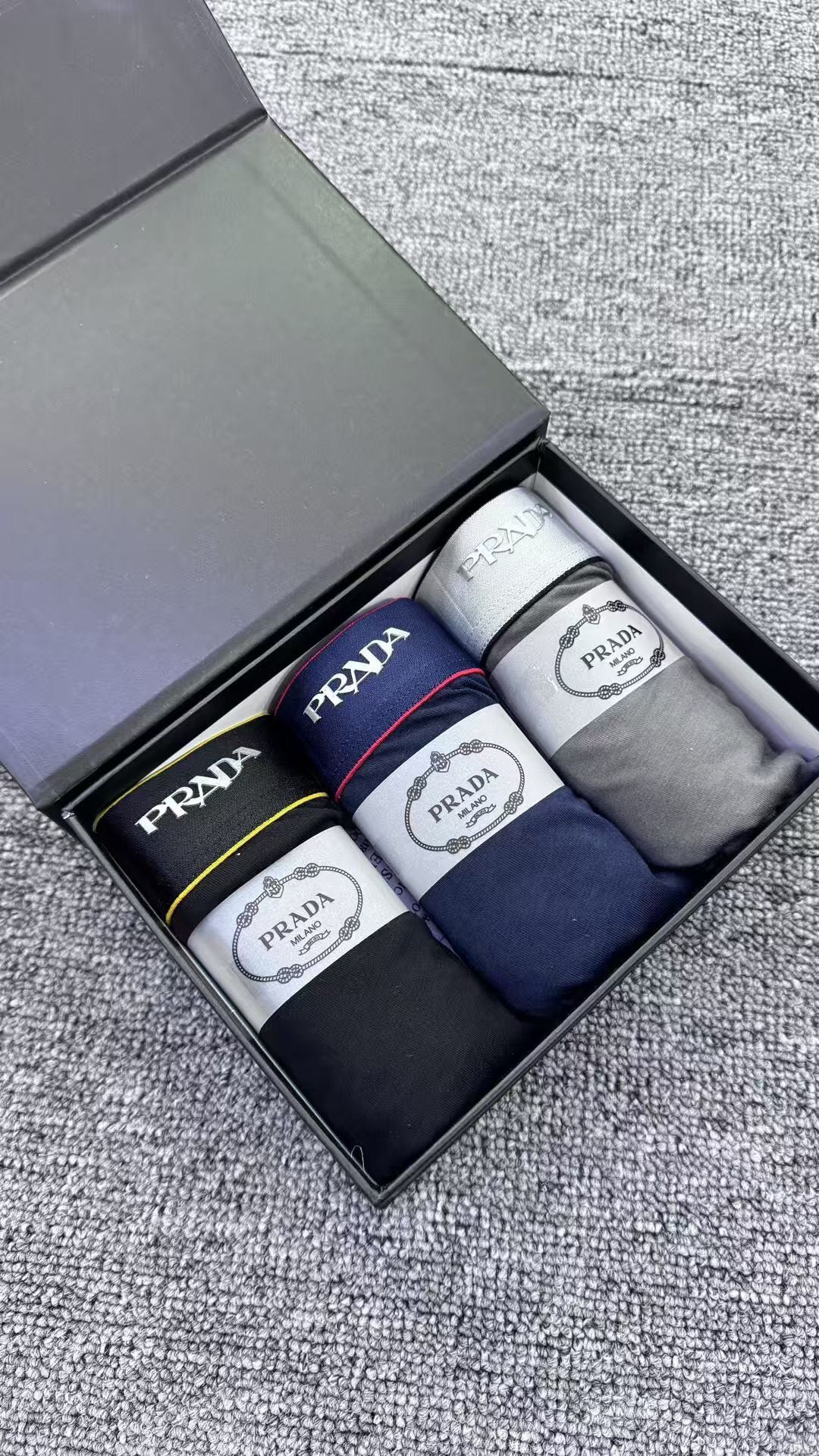 PRADA