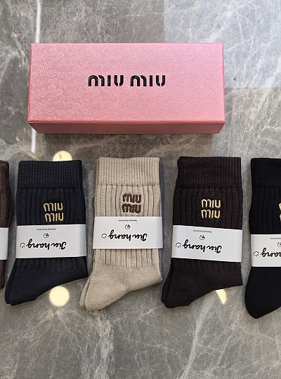 MIUMIU