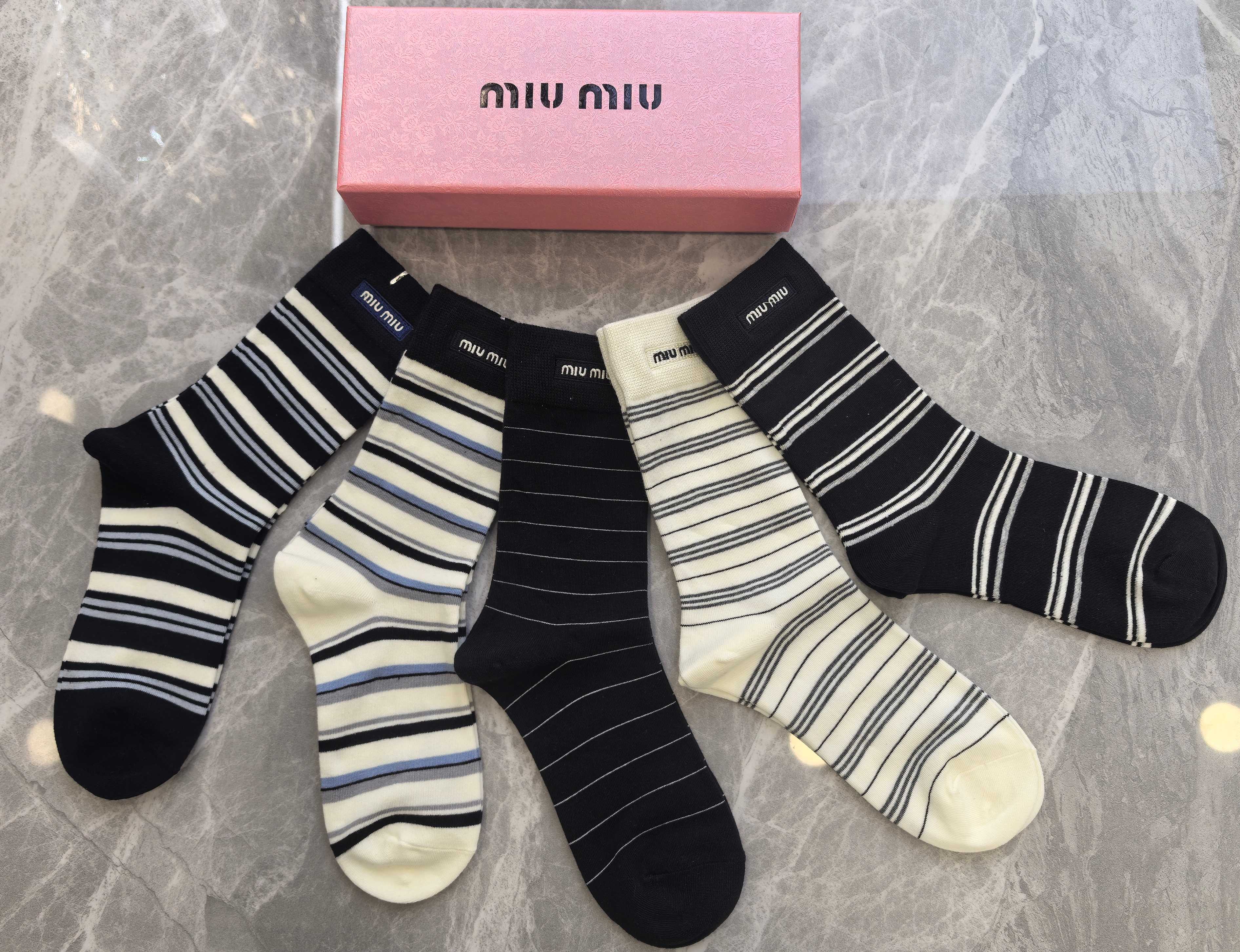 MIUMIU