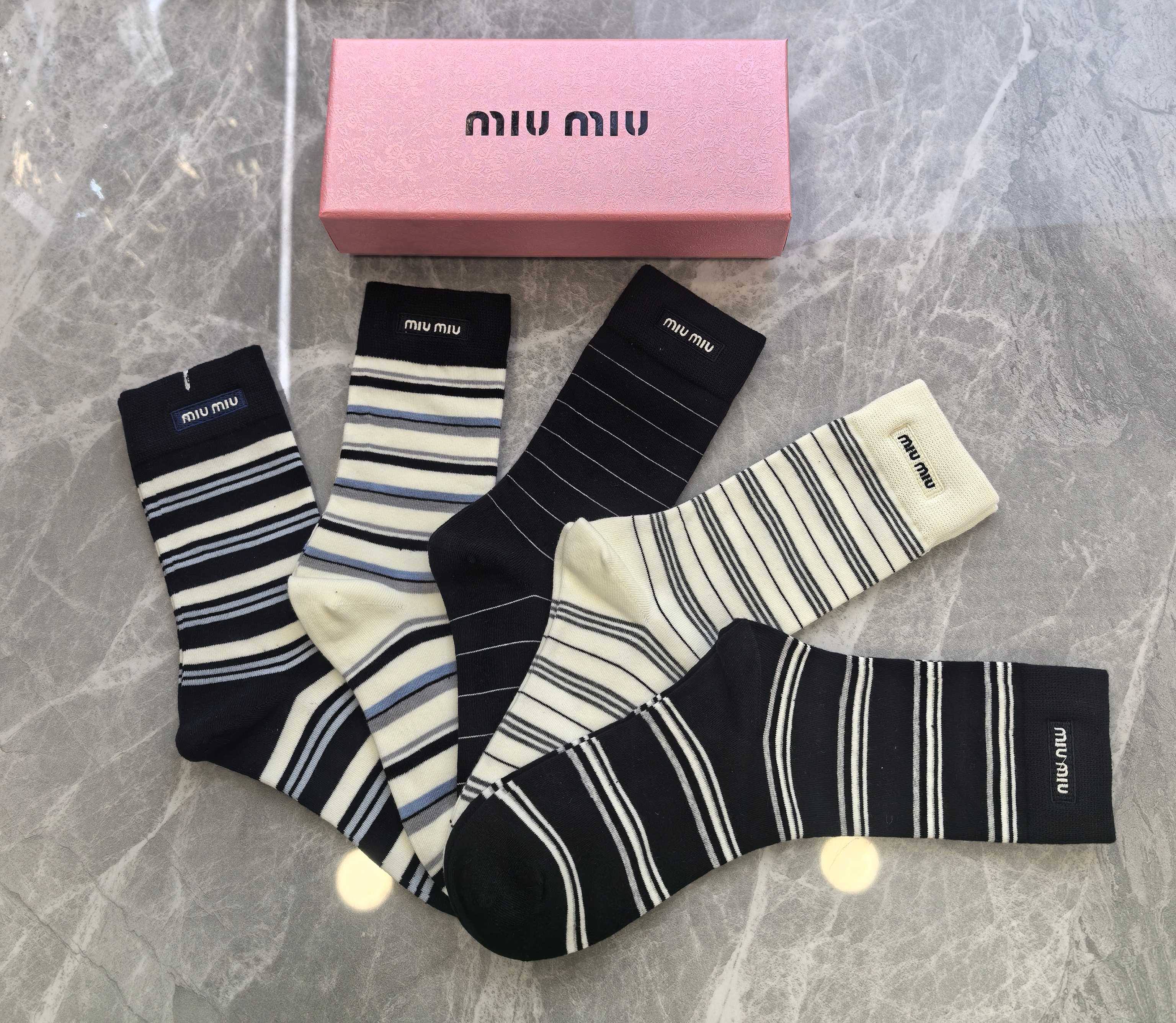 MIUMIU