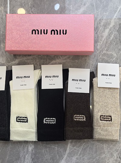 MIUMIU