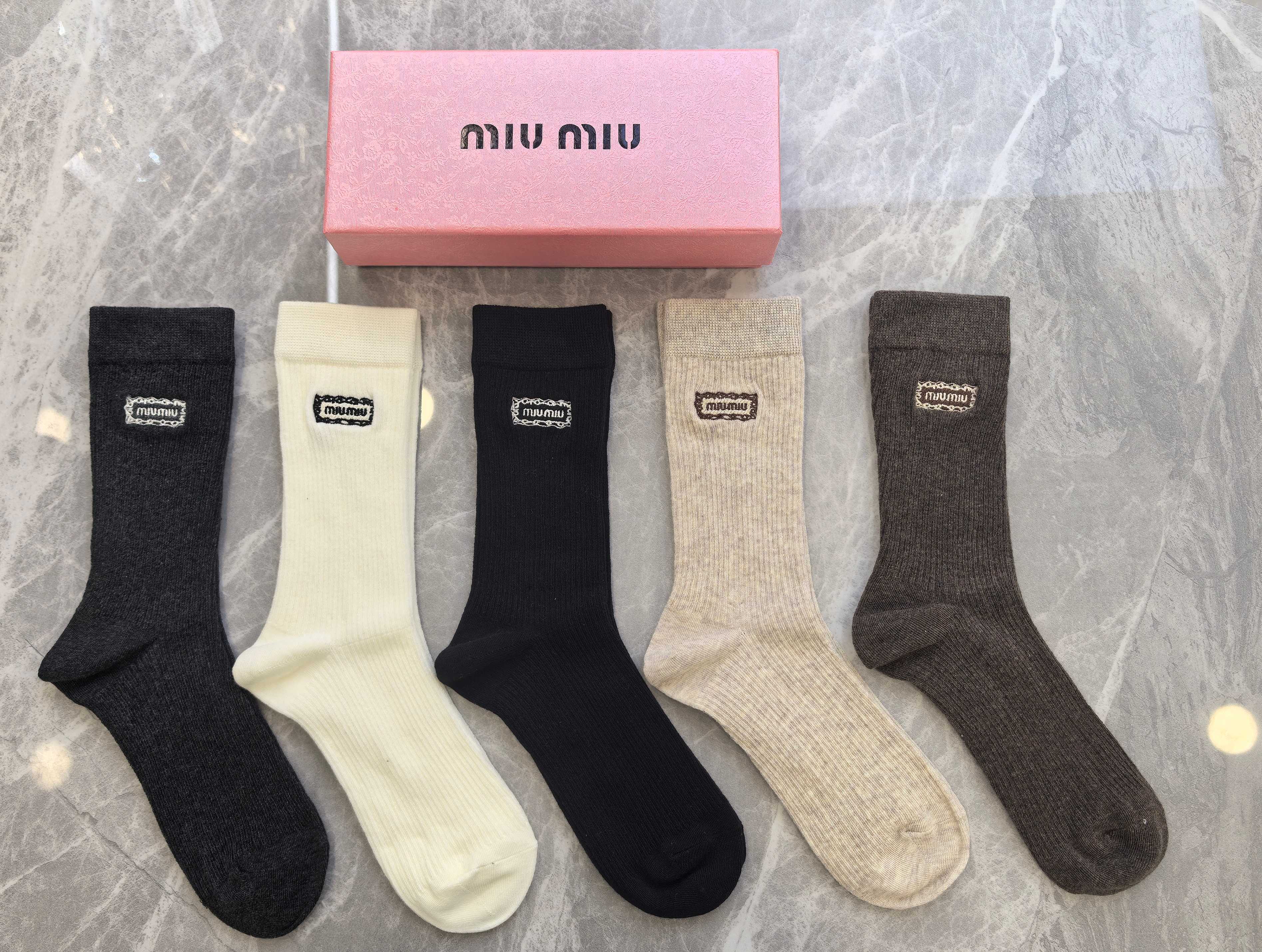 MIUMIU