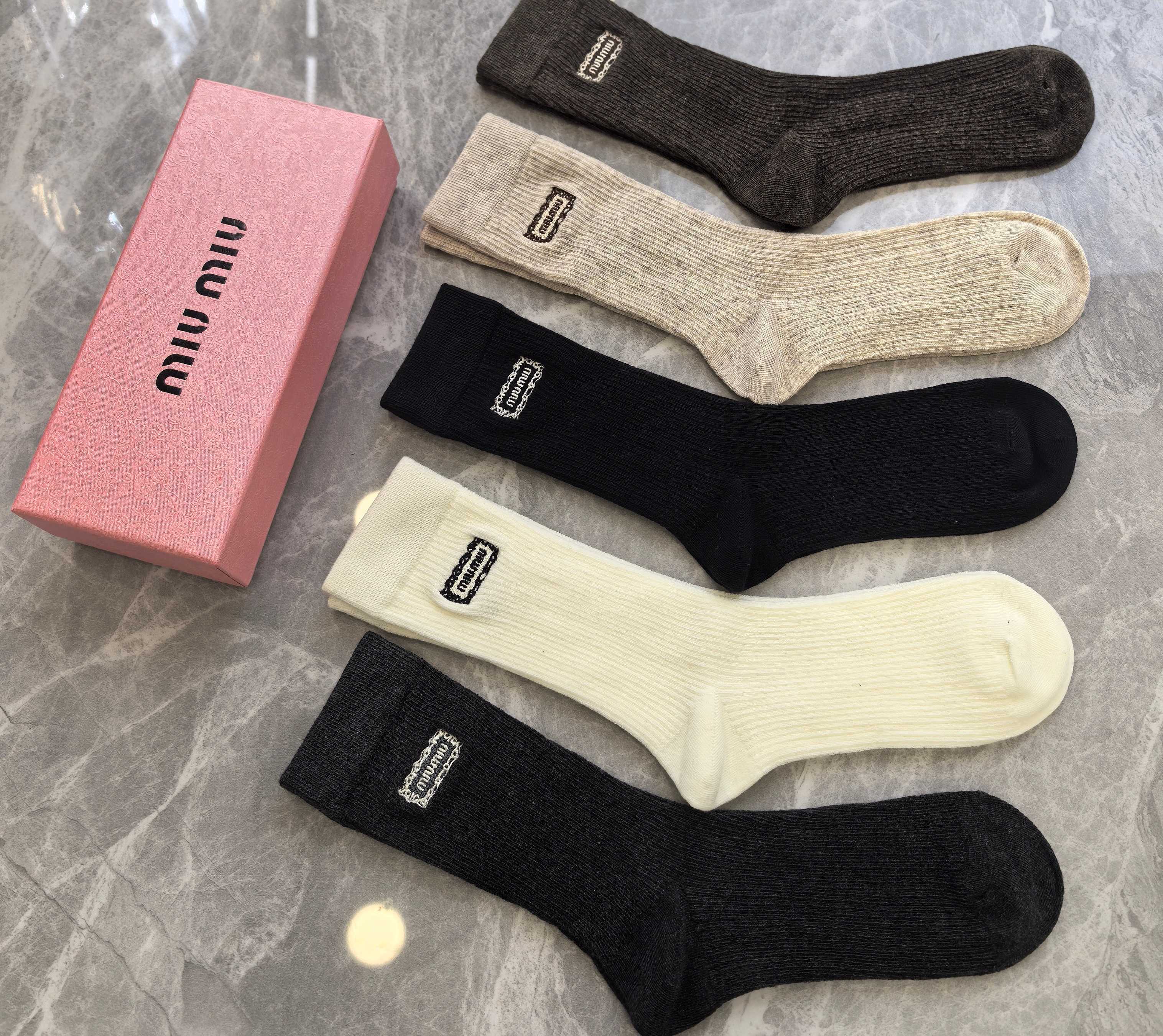 MIUMIU