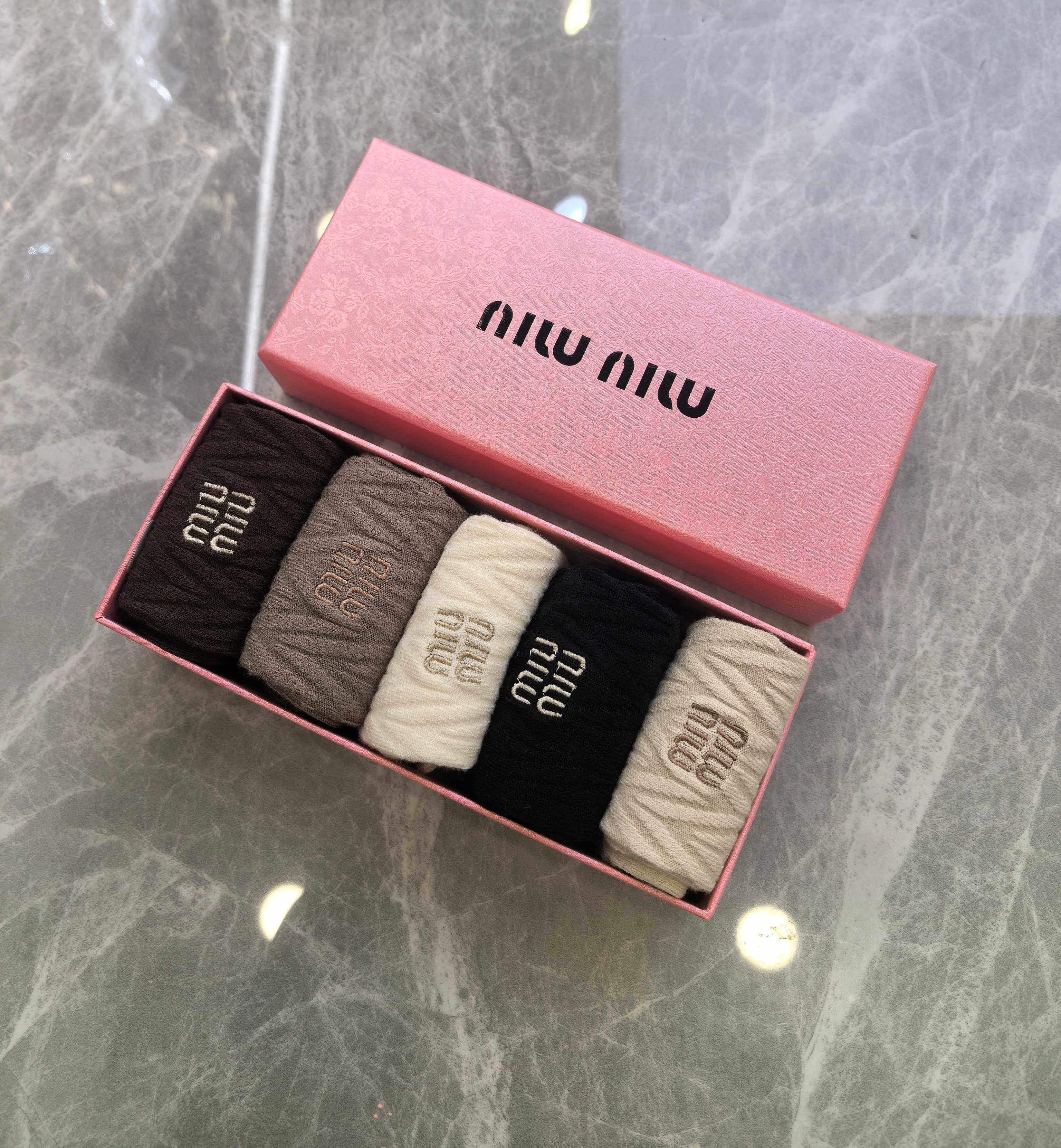 MIUMIU