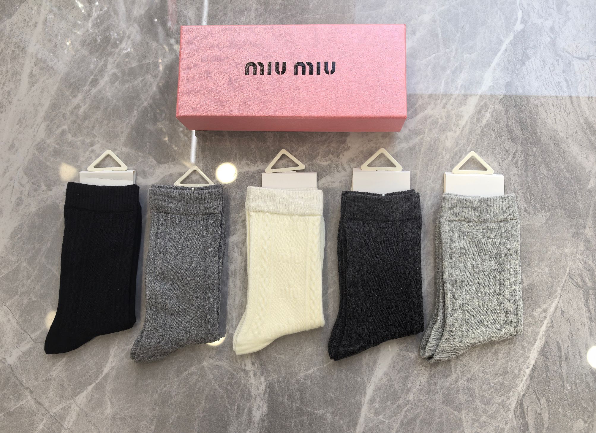 MIUMIU