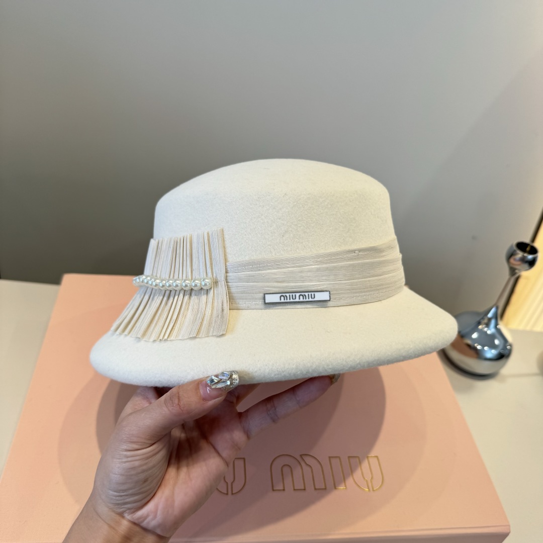 MIUMIU