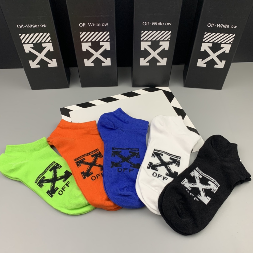 OFF-WHITE