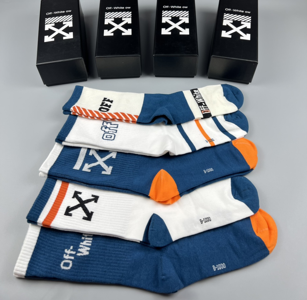 OFF-WHITE