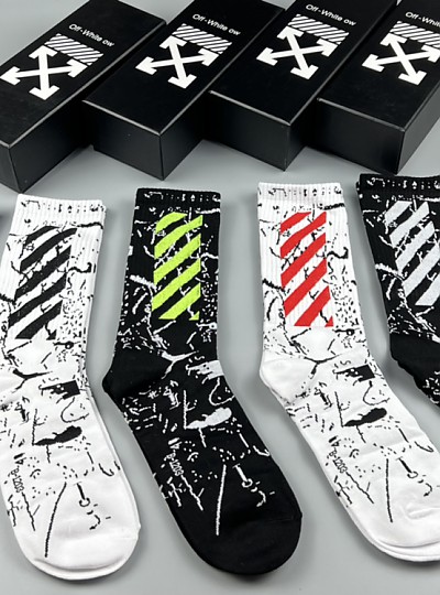 OFF-WHITE