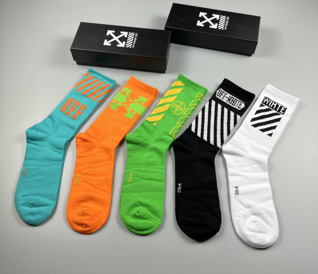 OFF-WHITE