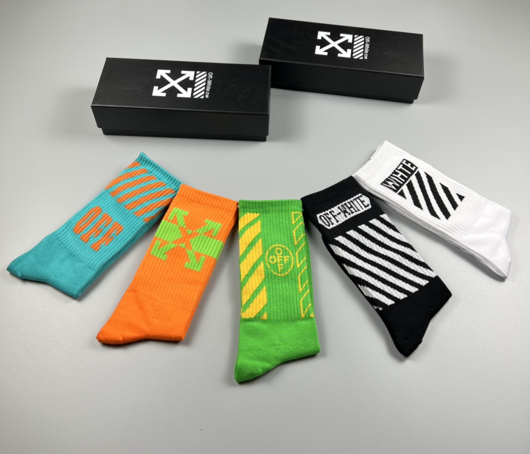 OFF-WHITE