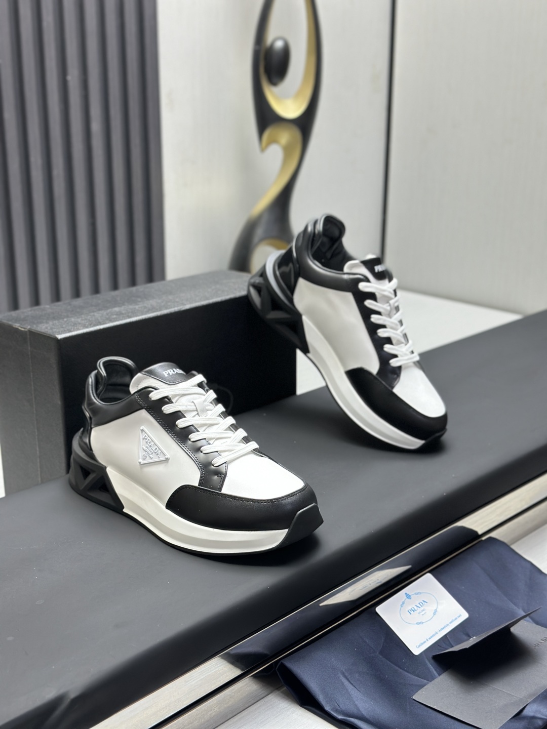PRADA