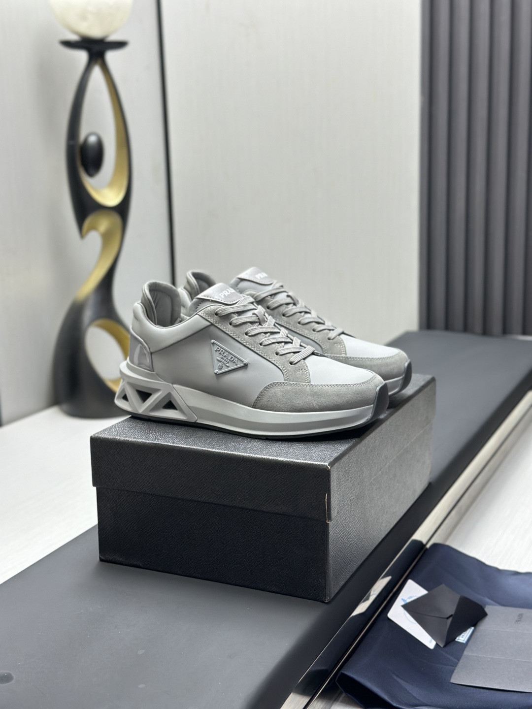 PRADA