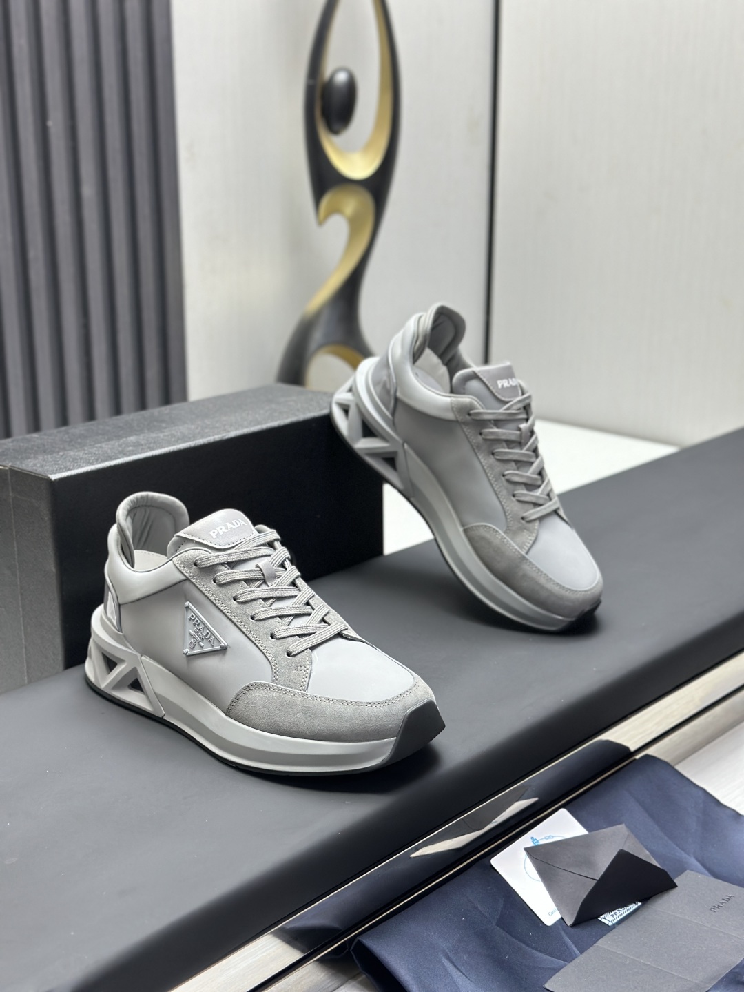 PRADA