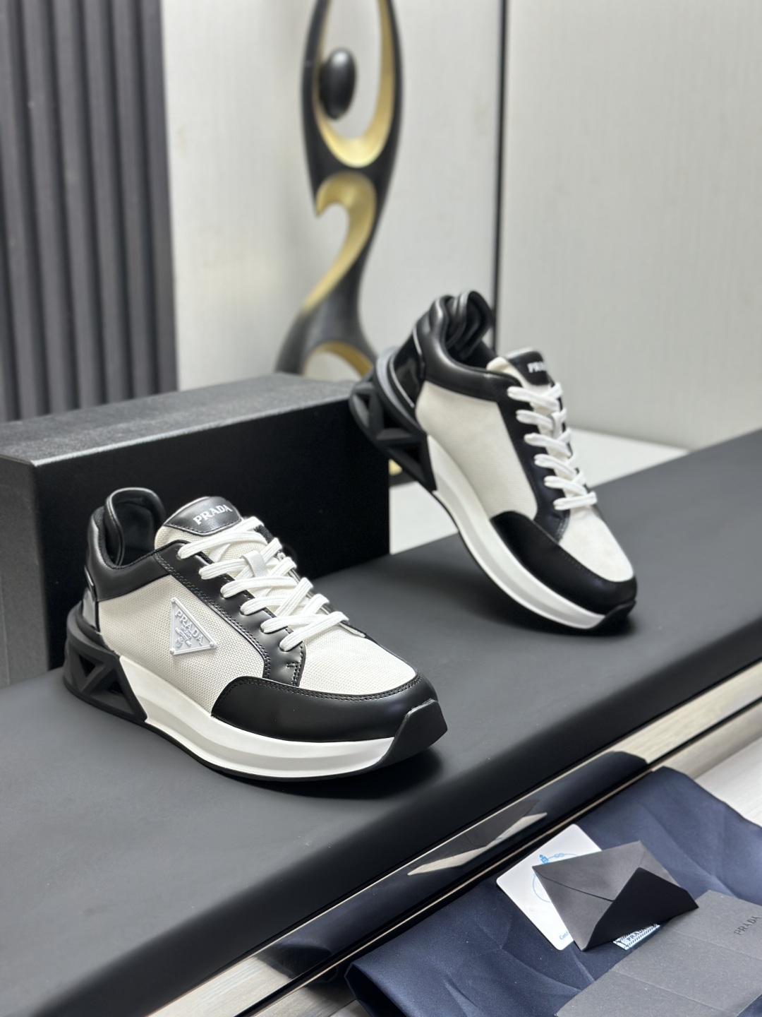 PRADA