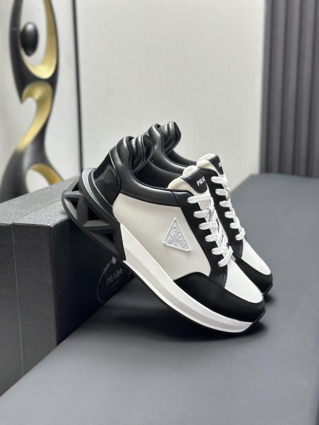 PRADA