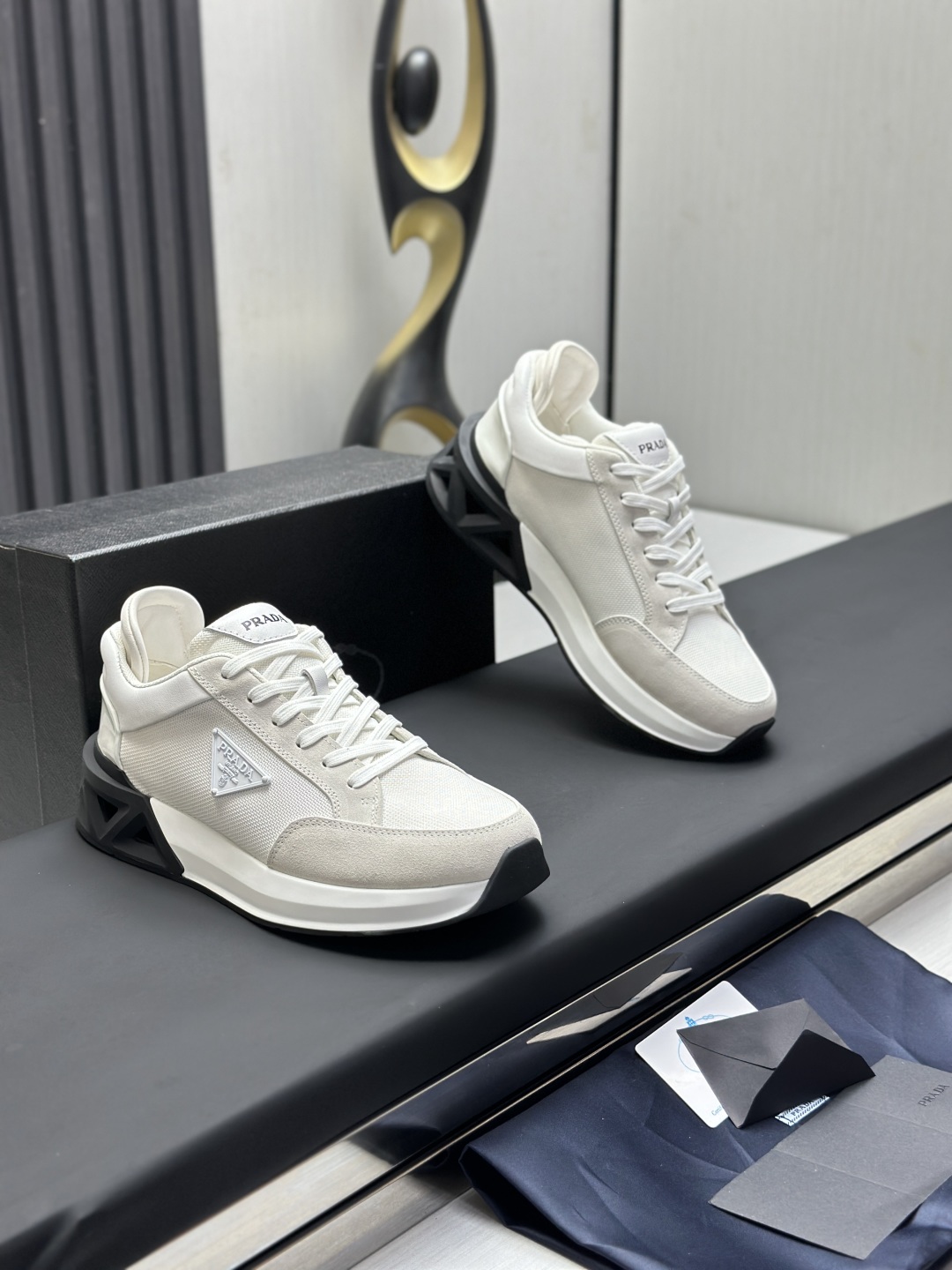PRADA