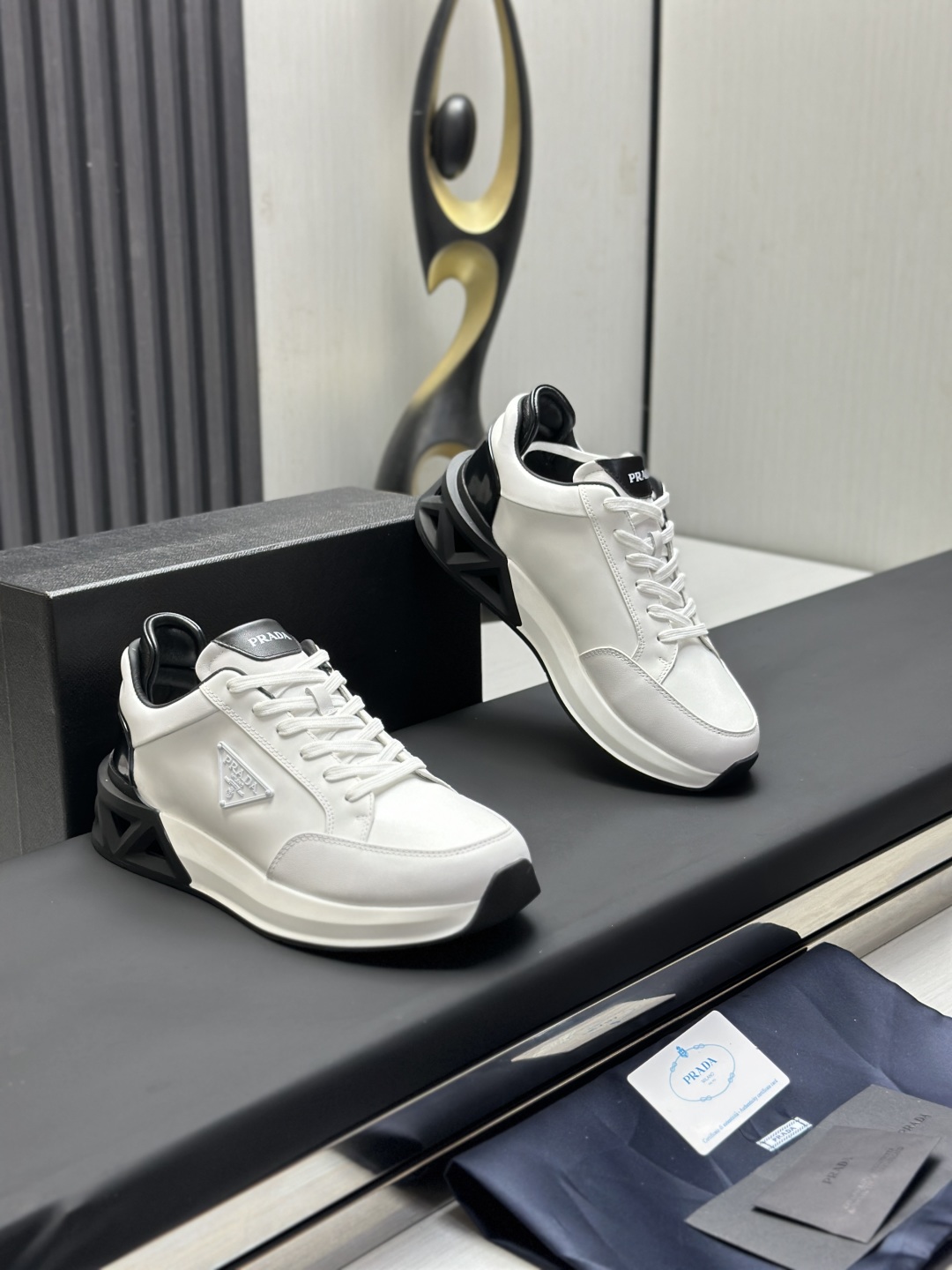 PRADA