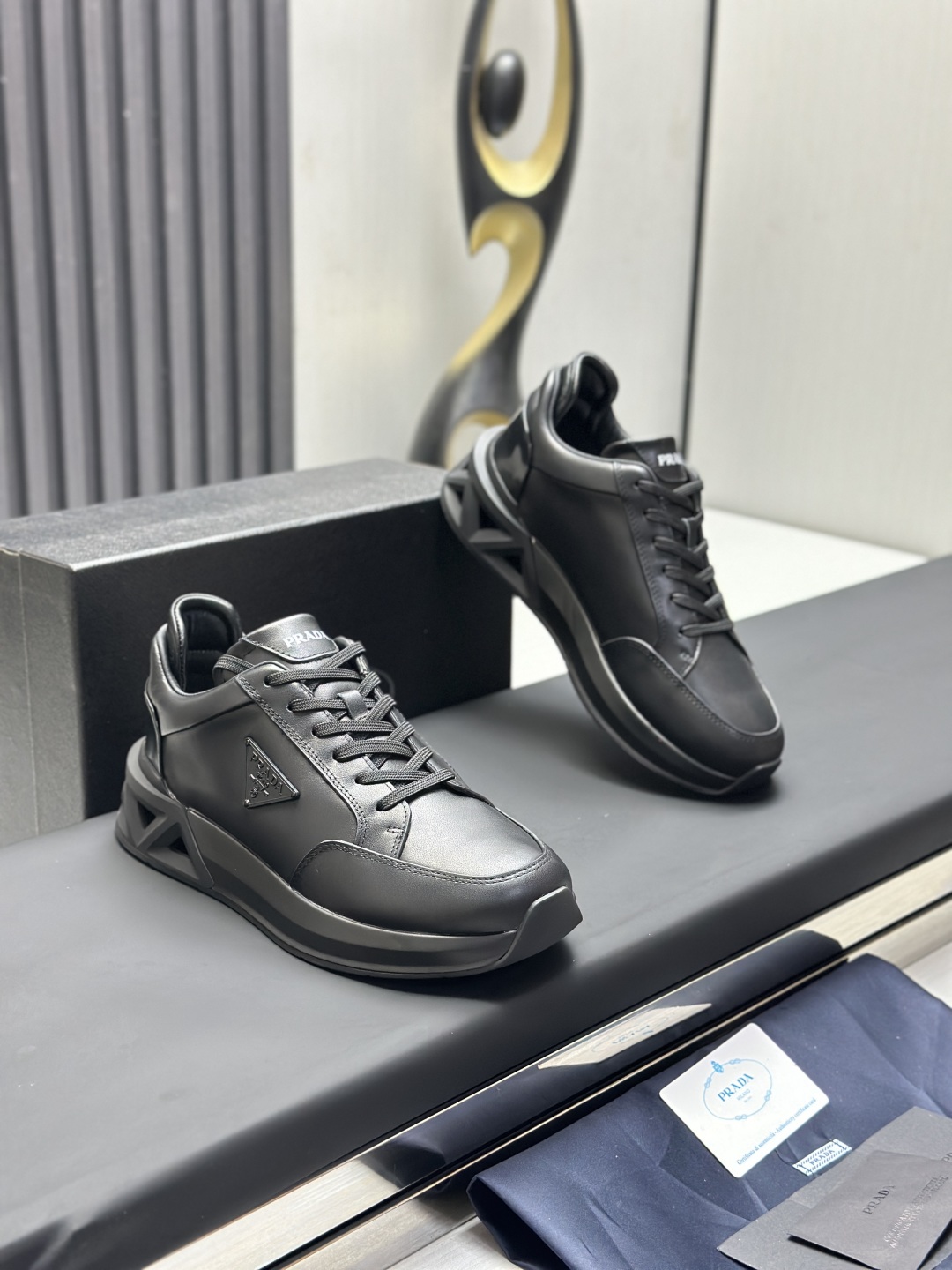 PRADA