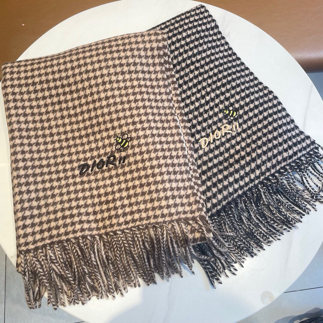 DIOR