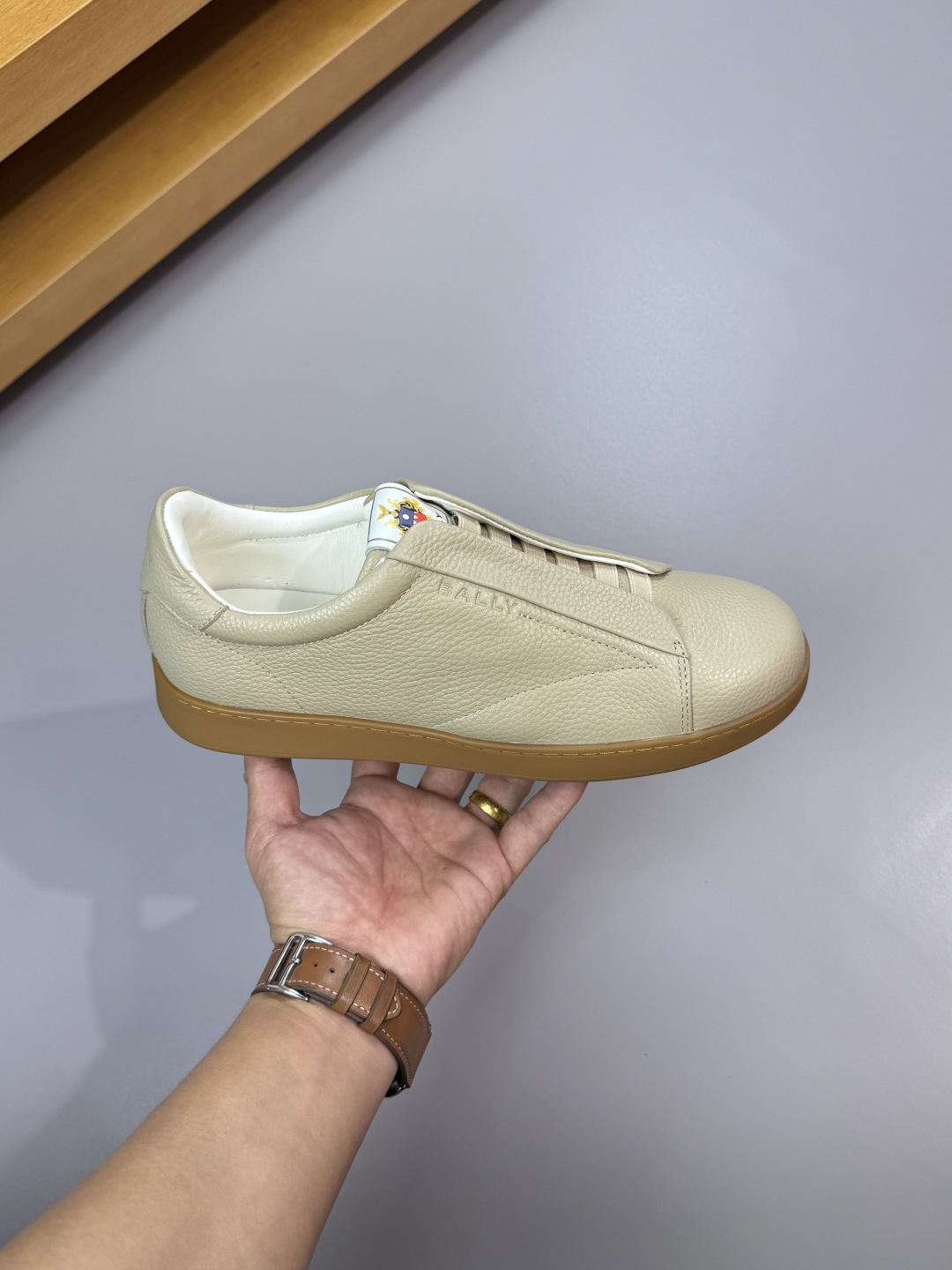 BALLY