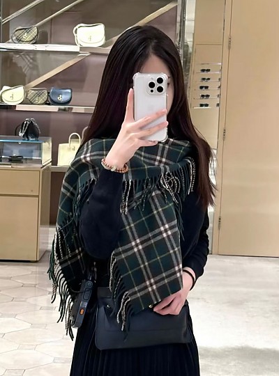 BURBERRY
