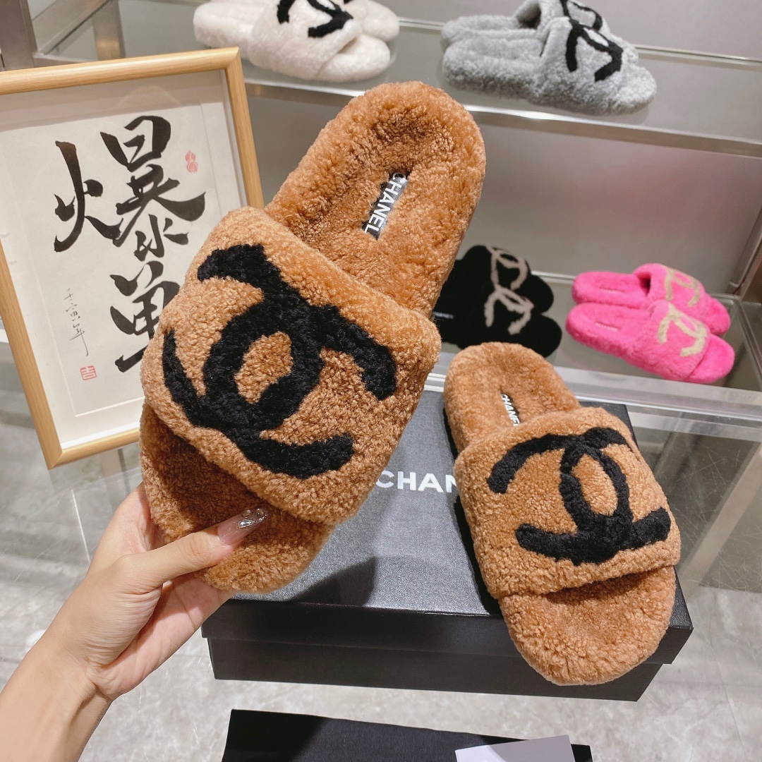CHANEL