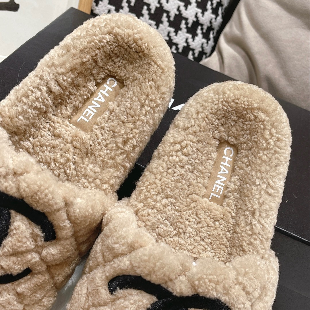 CHANEL