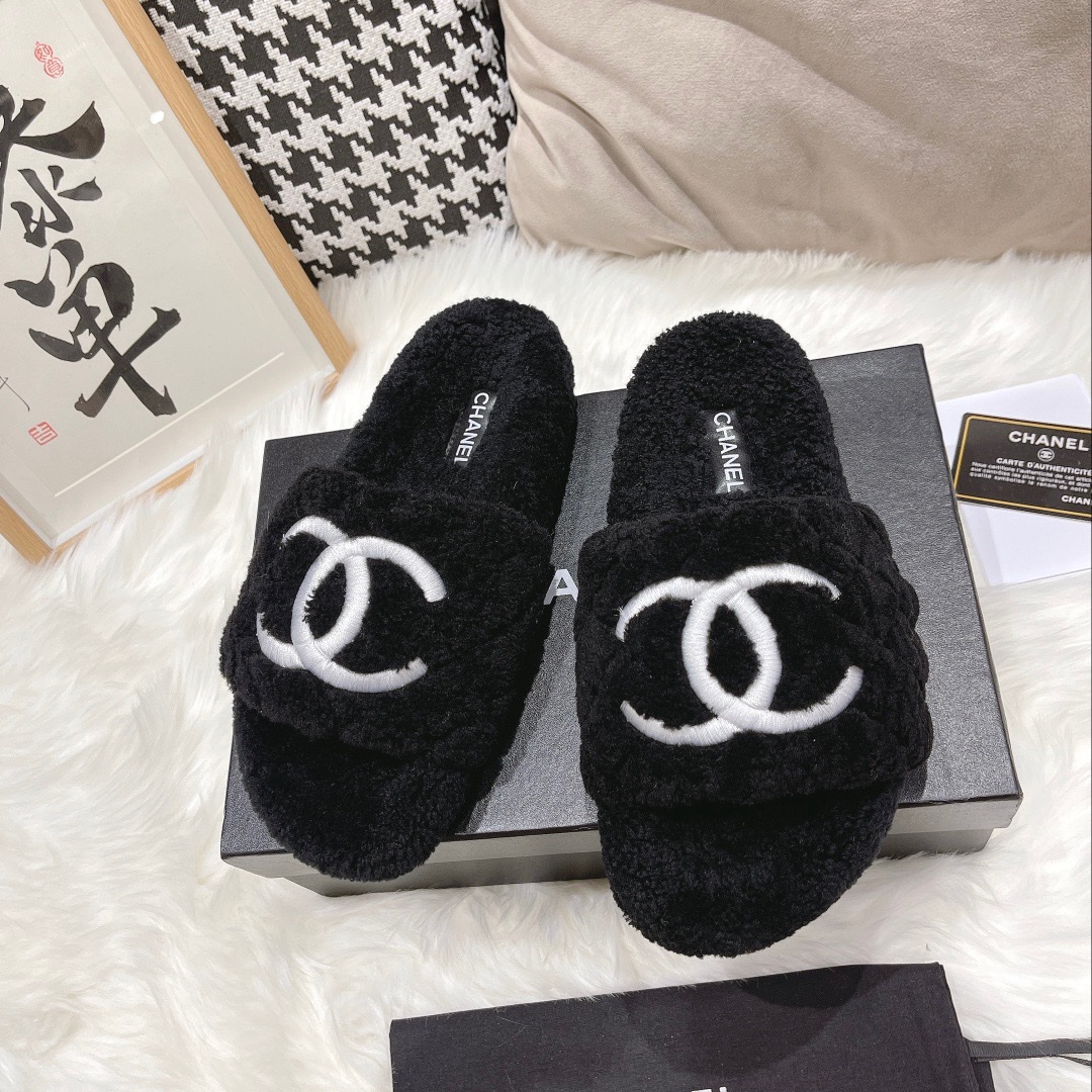 CHANEL