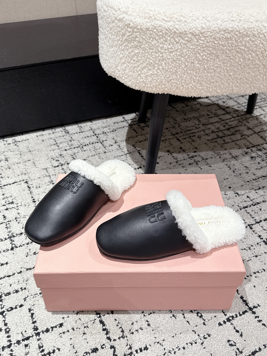MIUMIU