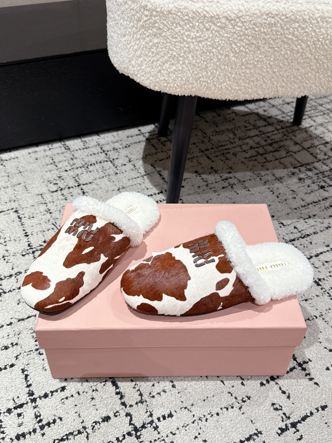 MIUMIU