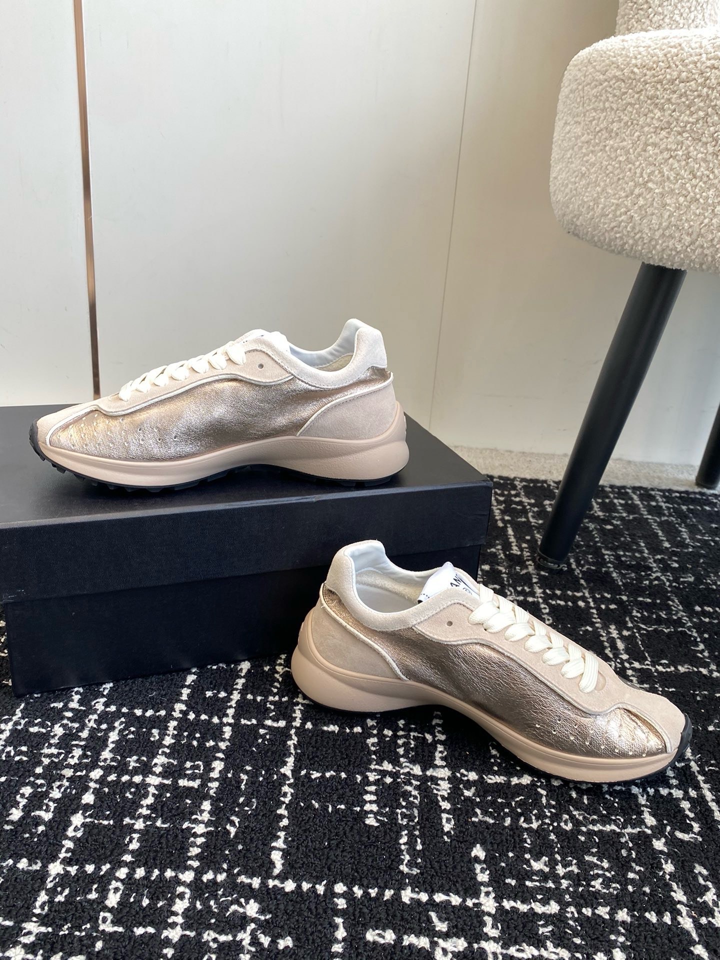 CHANEL
