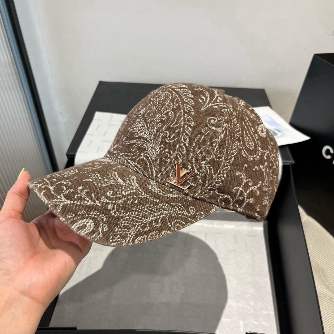 LOUIS VUITTON