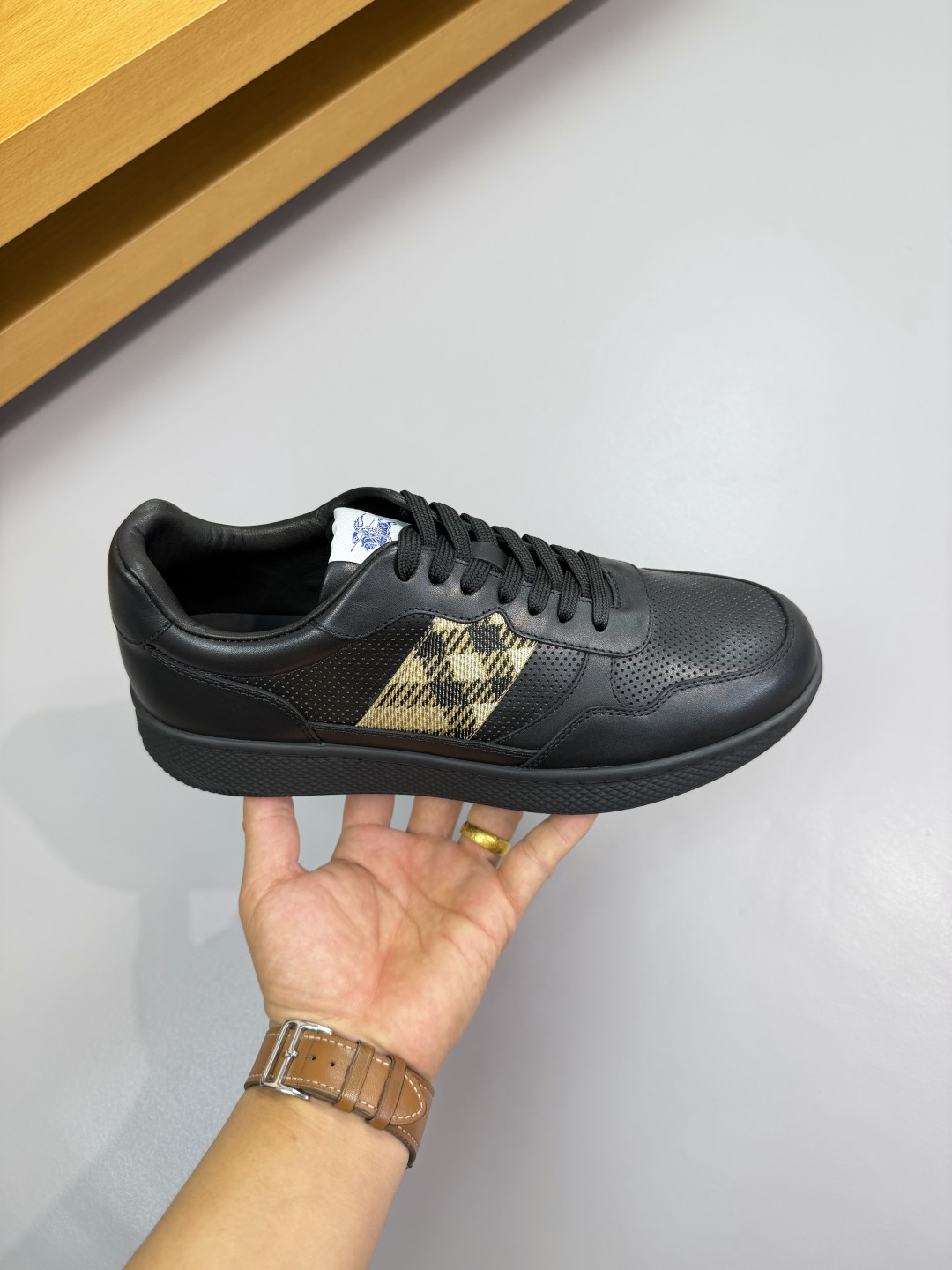 BURBERRY