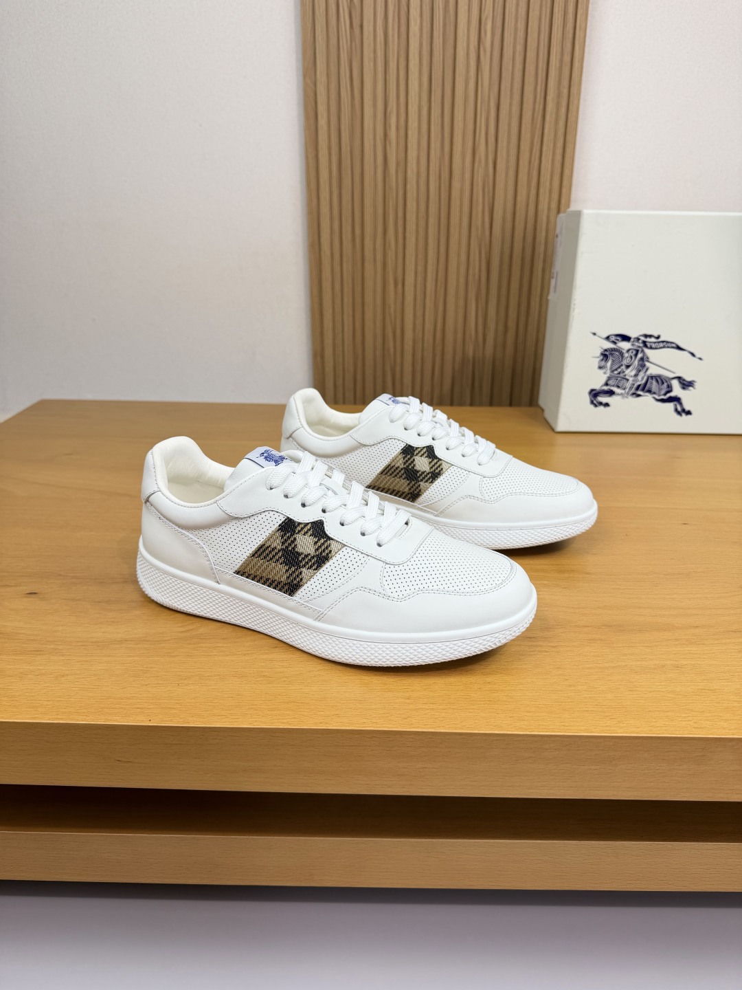 BURBERRY