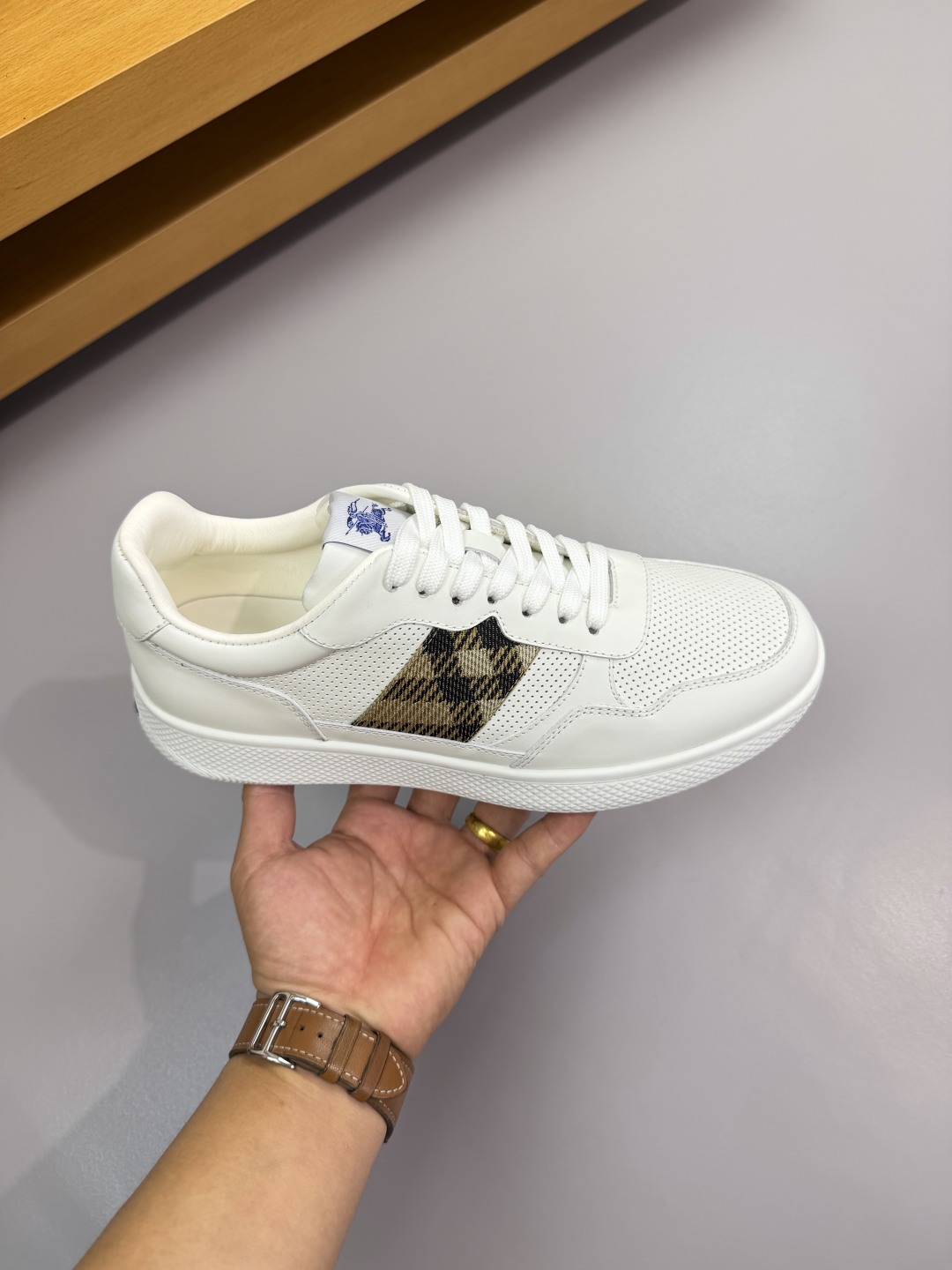 BURBERRY
