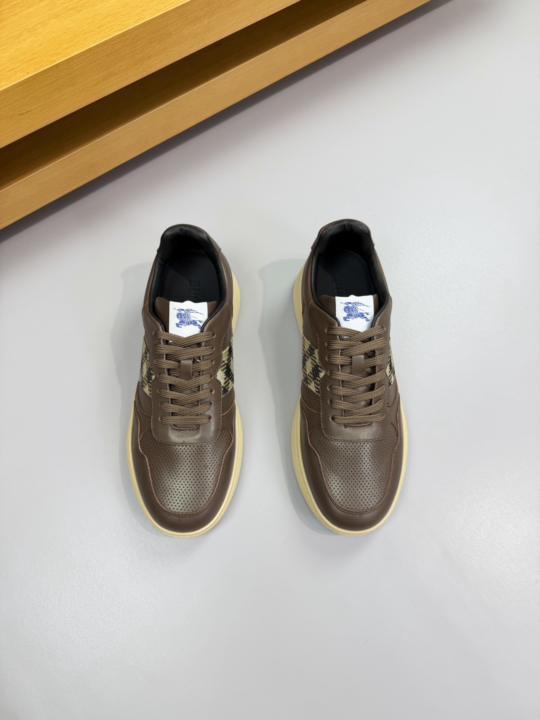 BURBERRY