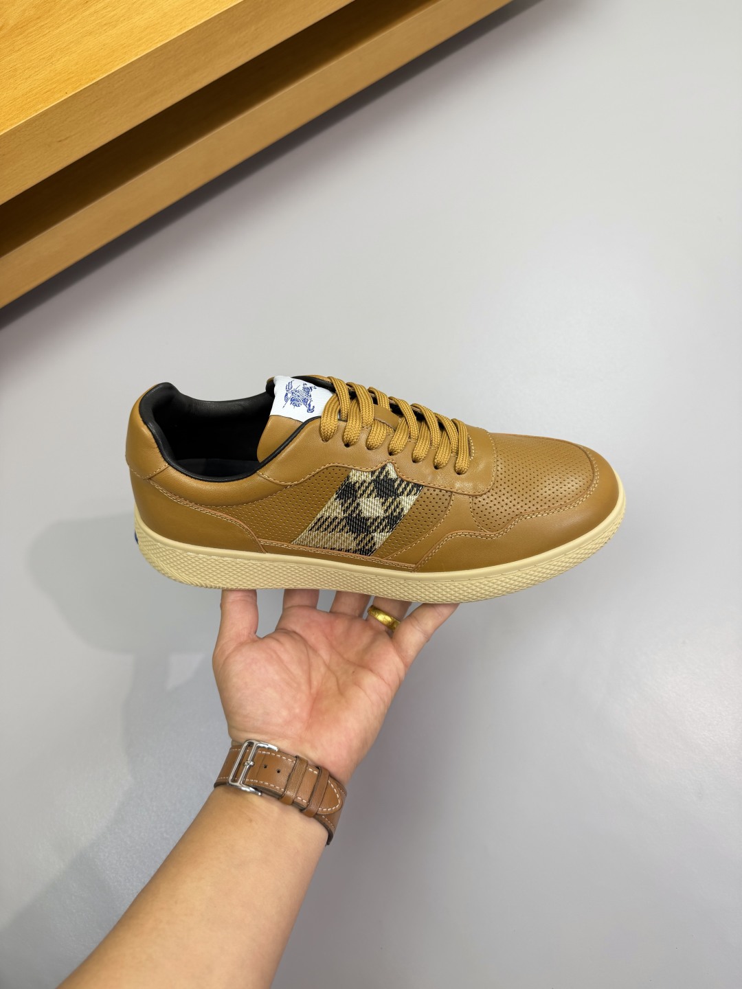 BURBERRY