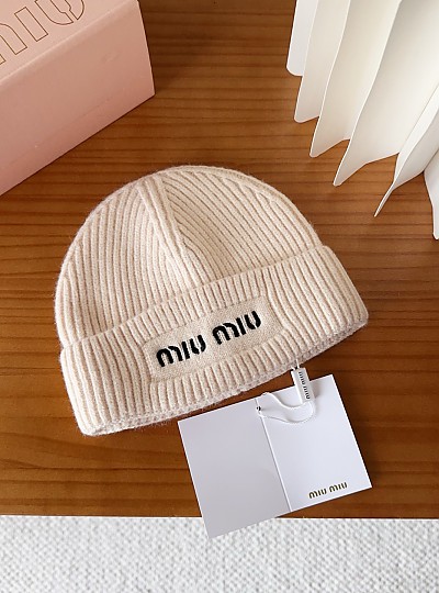 MIUMIU
