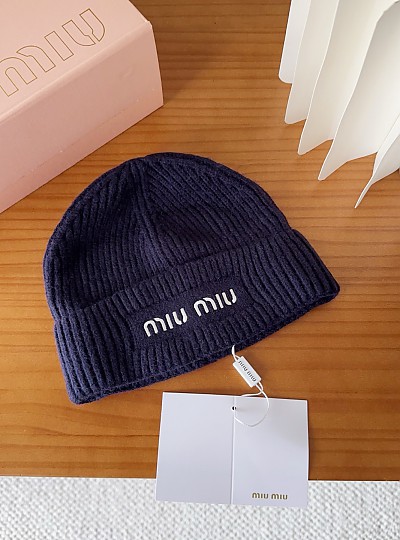 MIUMIU